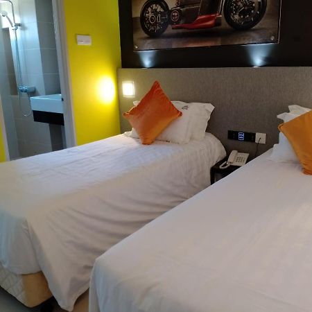 Tunas Resort Port Dickson Bagian luar foto