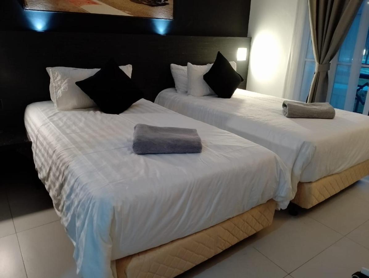 Tunas Resort Port Dickson Bagian luar foto