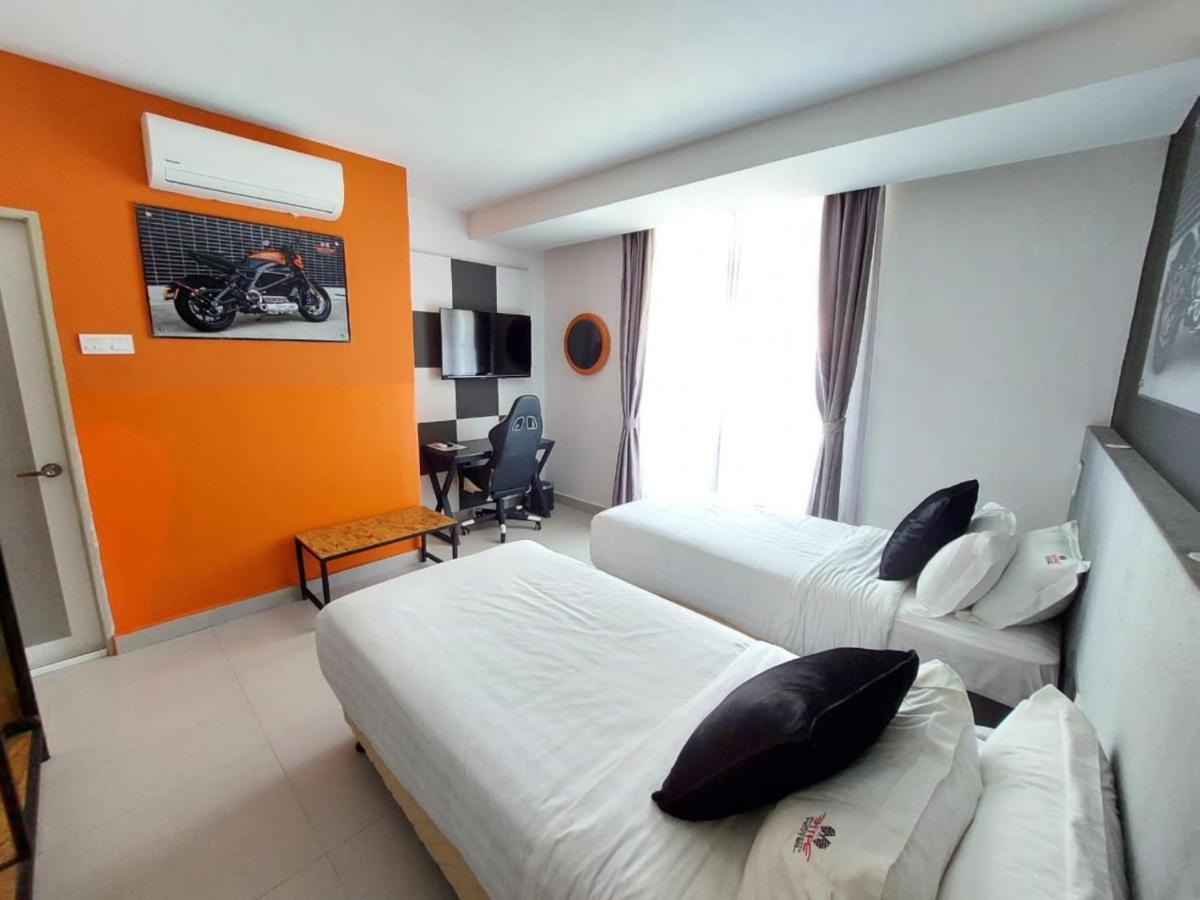 Tunas Resort Port Dickson Bagian luar foto