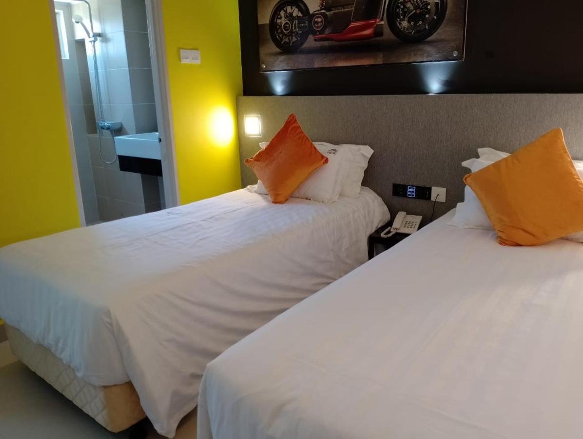 Tunas Resort Port Dickson Bagian luar foto