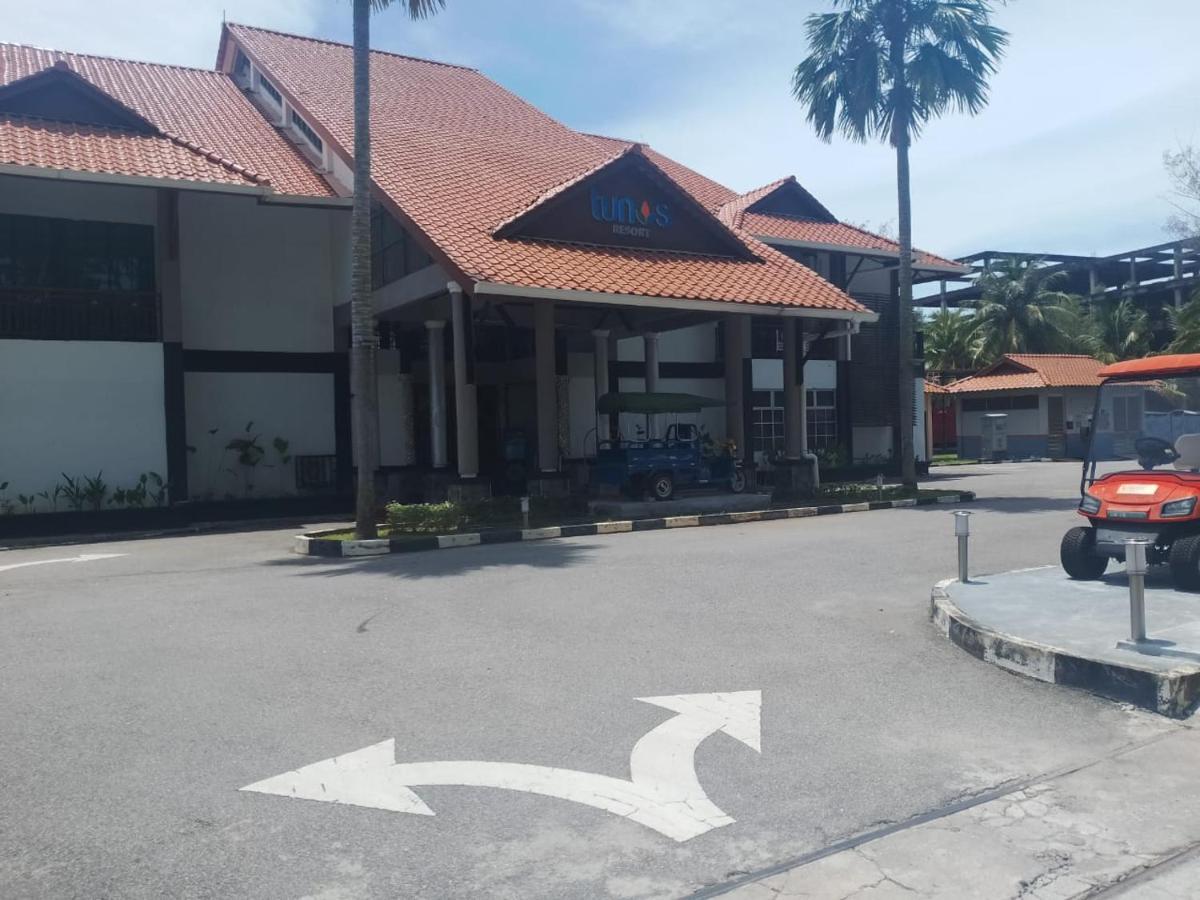 Tunas Resort Port Dickson Bagian luar foto