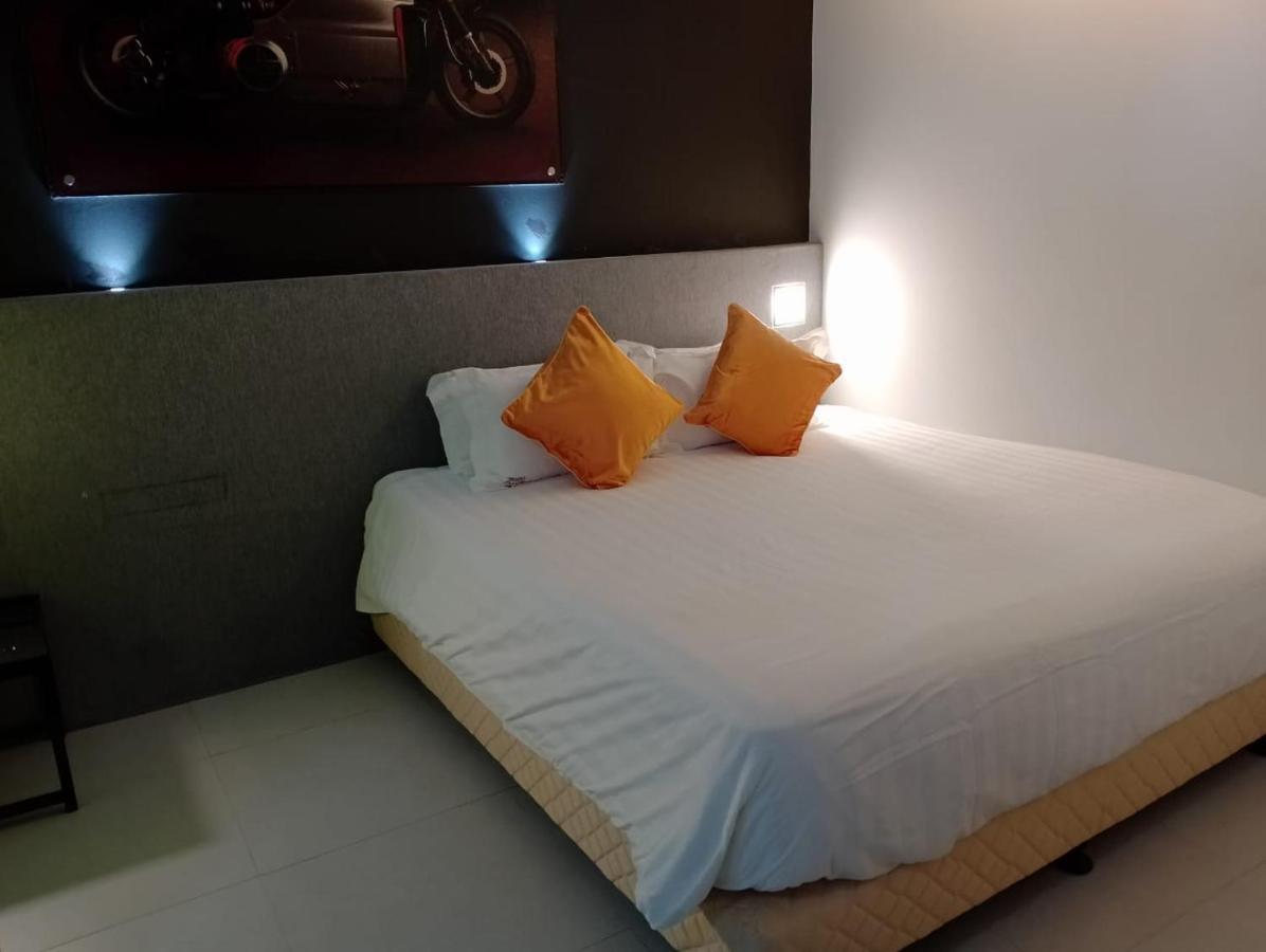 Tunas Resort Port Dickson Bagian luar foto