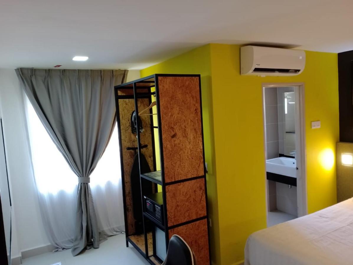 Tunas Resort Port Dickson Bagian luar foto