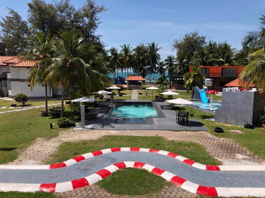 Tunas Resort Port Dickson Bagian luar foto
