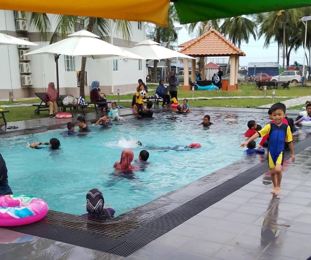 Tunas Resort Port Dickson Bagian luar foto